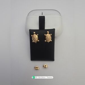 18K Gold Turtle Stud Earrings
